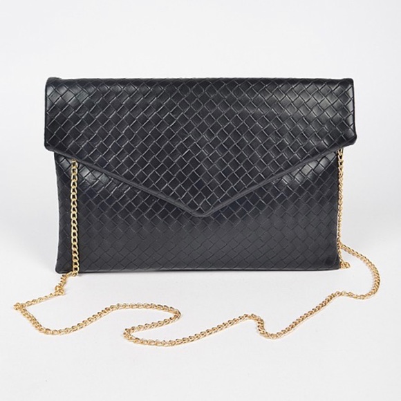 🆕Envelope embossed clutch and chain crossbody - Picture 3 of 6